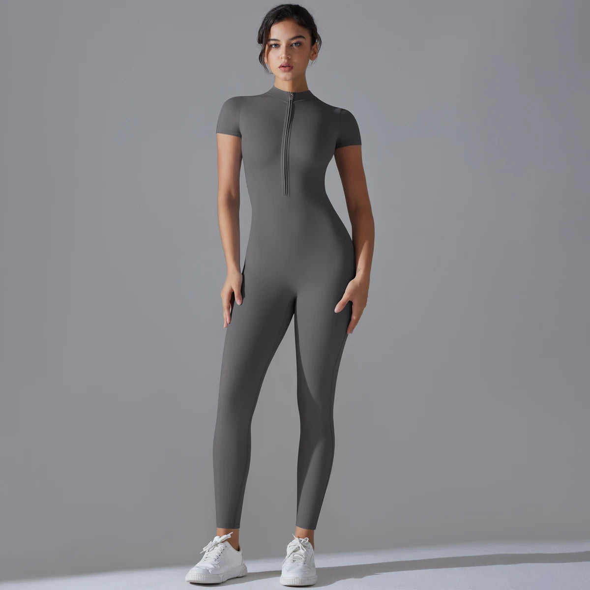 Fitness-Jumpsuit für Damen – Einteiler mit Reißverschluss und Kurzarm