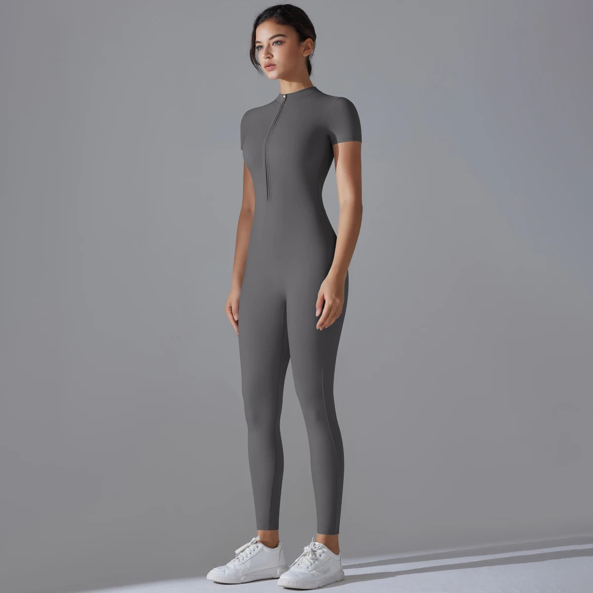 Fitness-Jumpsuit für Damen – Einteiler mit Reißverschluss und Kurzarm